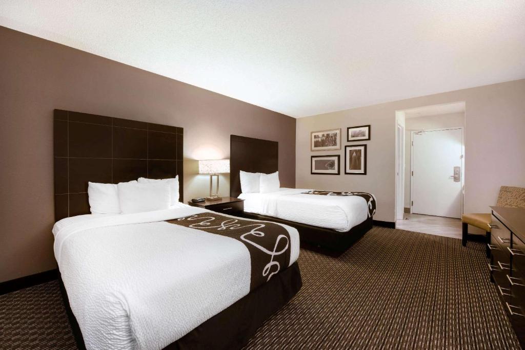 La Quinta by Wyndham Cleveland Macedonia photo