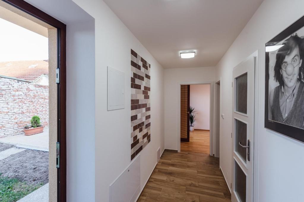 Fotografie z fotogalerie ubytování Apartmán Pod borovicí v destinaci Kovalovice