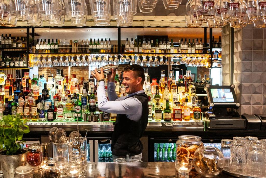 The Address Connolly - Resim 9