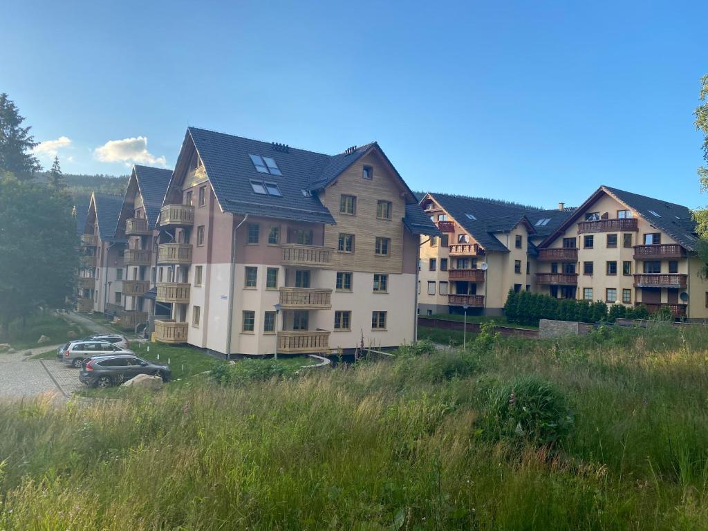 Budova, v ktorej sa apartmán nachádza