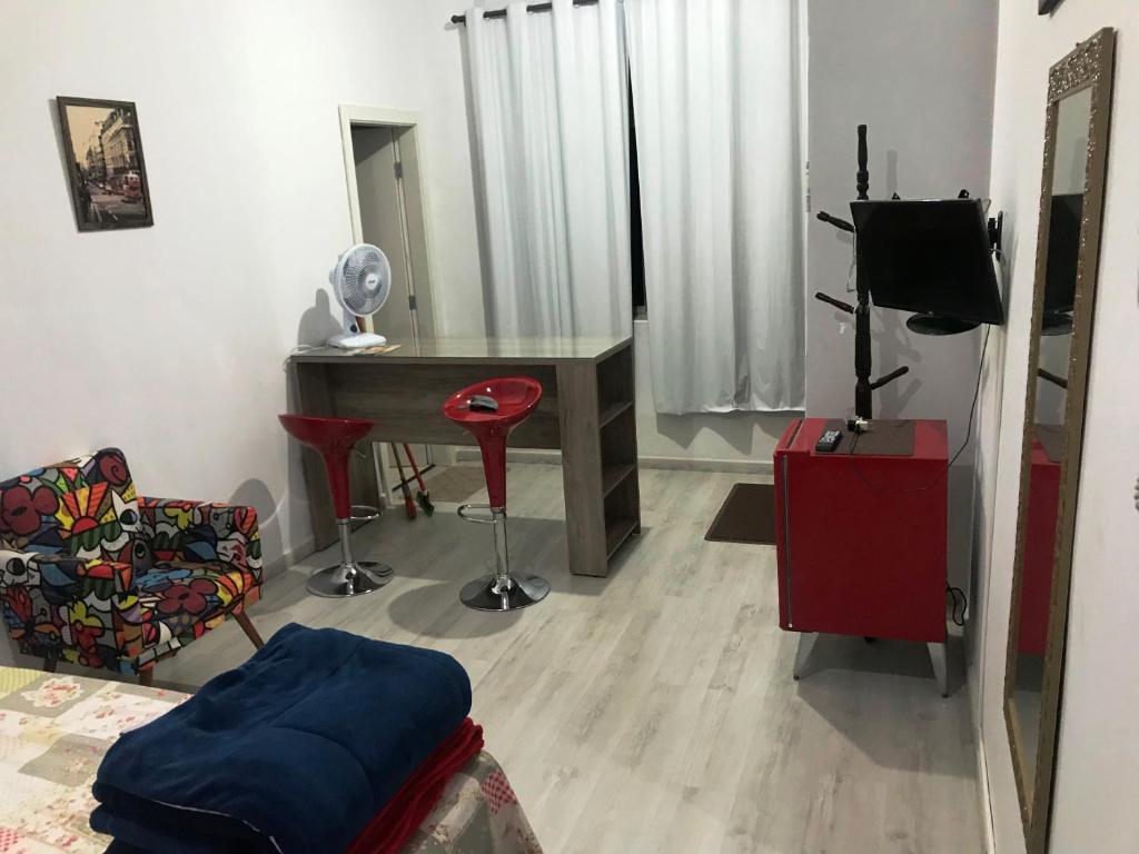  Apartamento reformado em Prédio Residencial