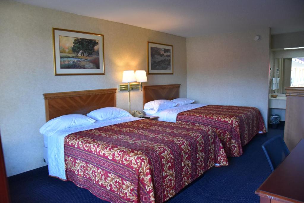 Homeplace Inn - Zimmer Mit 2 Queensize-Betten - Nichtraucher