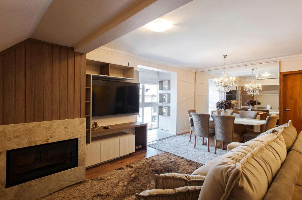 Garibaldi 501B 3 Dormitórios 14PAX junto à Rua Coberta  Garibaldi 501B 3 Dormitórios 14PAX junto à Rua Coberta