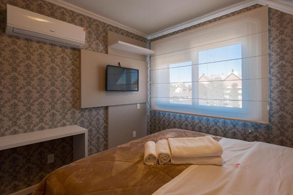 Garibaldi 501B 3 Dormitórios 14PAX junto à Rua Coberta  Garibaldi 501B 3 Dormitórios 14PAX junto à Rua Coberta