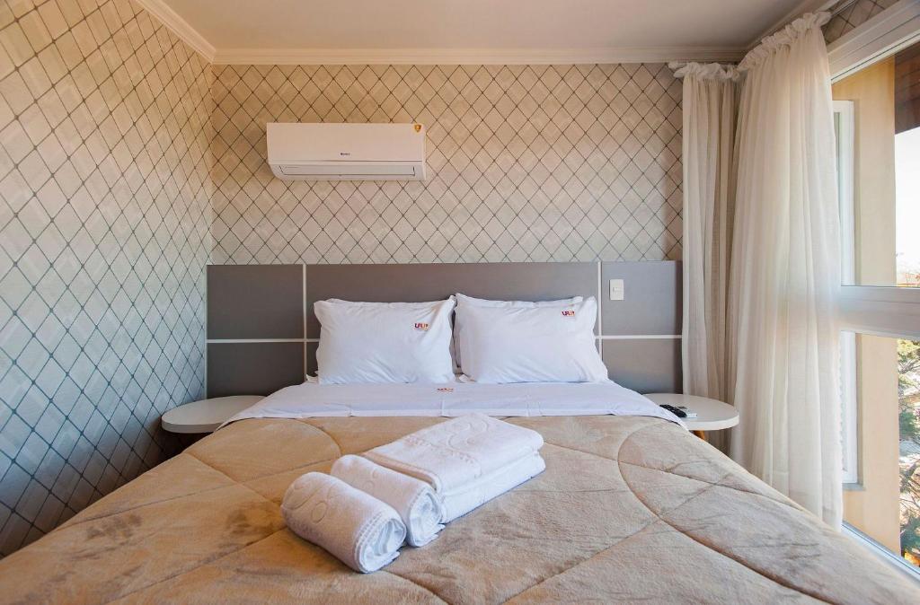 Garibaldi 501B 3 Dormitórios 14PAX junto à Rua Coberta  Garibaldi 501B 3 Dormitórios 14PAX junto à Rua Coberta