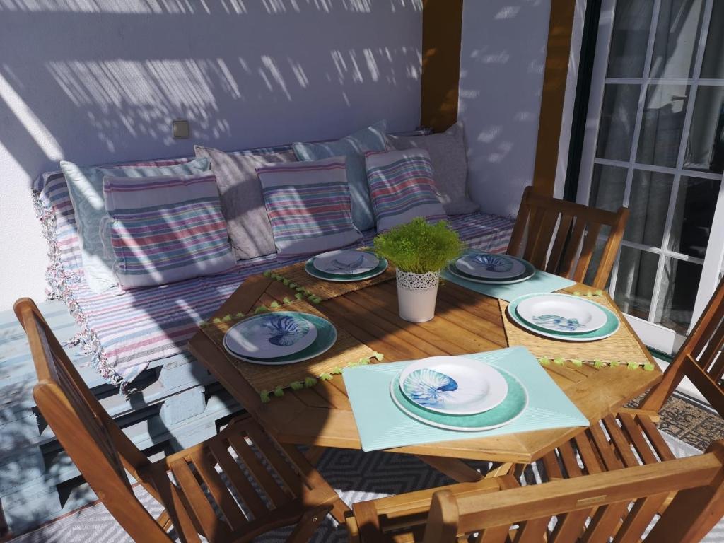 Trail House- Countryside and Beach - Two-Bedroom House