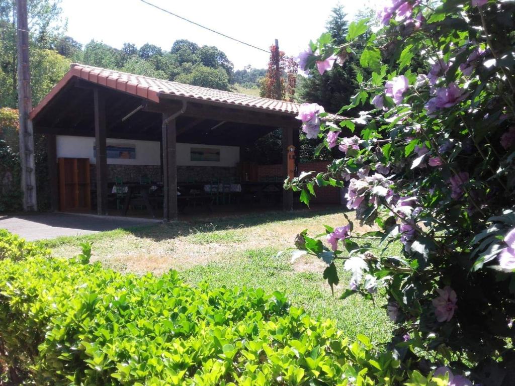 Zahrada ubytování Hotel Rural Posada Del Monasterio