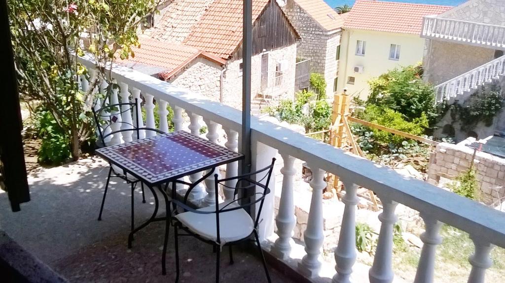 Balkón nebo terasa v ubytování Apartments & Rooms Vitt