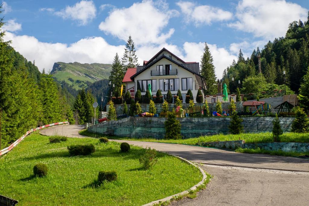 Piscul Negru Hotel - Transfagarasan