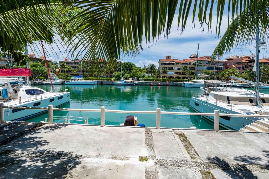 Marina Real Condo Puerto Aventuras - close to the beach