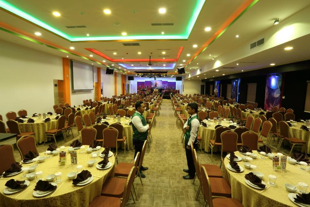 Restaurace v ubytování Miyanna Hotel