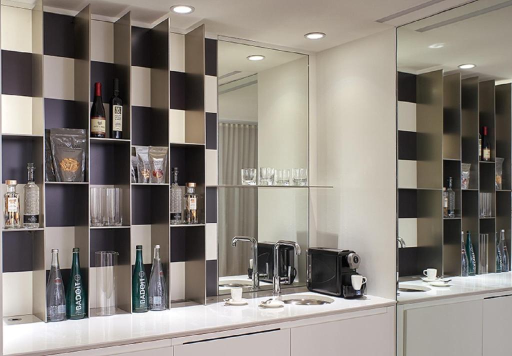 The Valorian Los Angeles, Curio Collection by Hilton photo