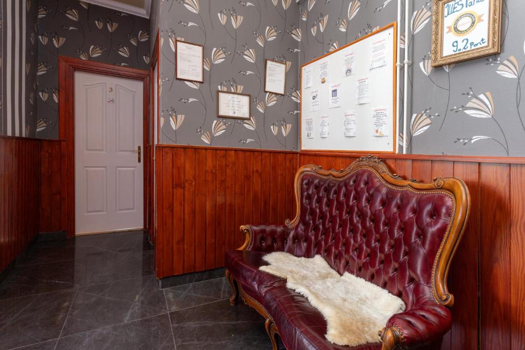 Illés Hotel - Resim 14