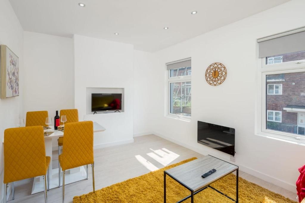 Harringay - Luxurious 2 Bedroom Garden Serviced Apartment