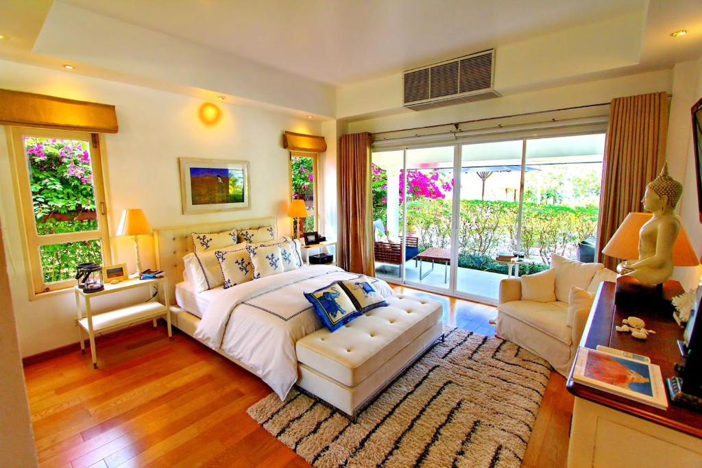 Fotografie z fotogalerie ubytování Koh Chang Beach Front 5 Bedroom Villa v destinaci Ko Chang
