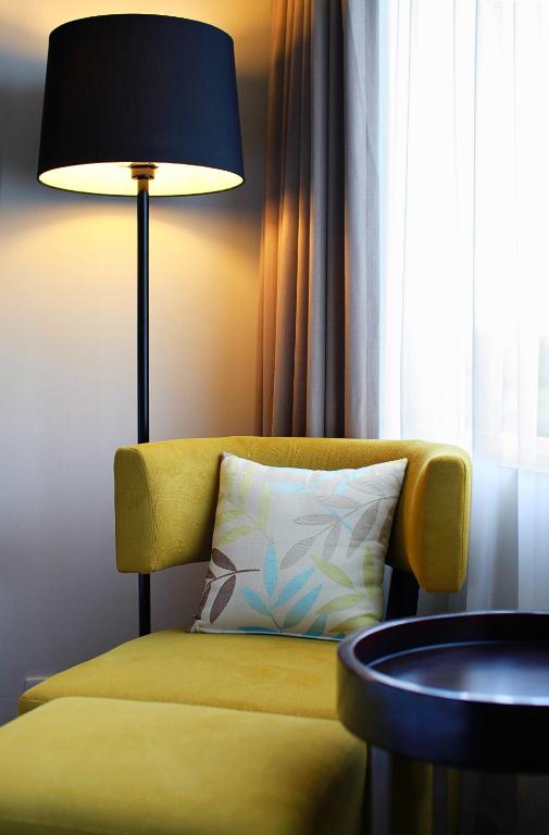 Posezení v ubytování Mercure Serpong Alam Sutera