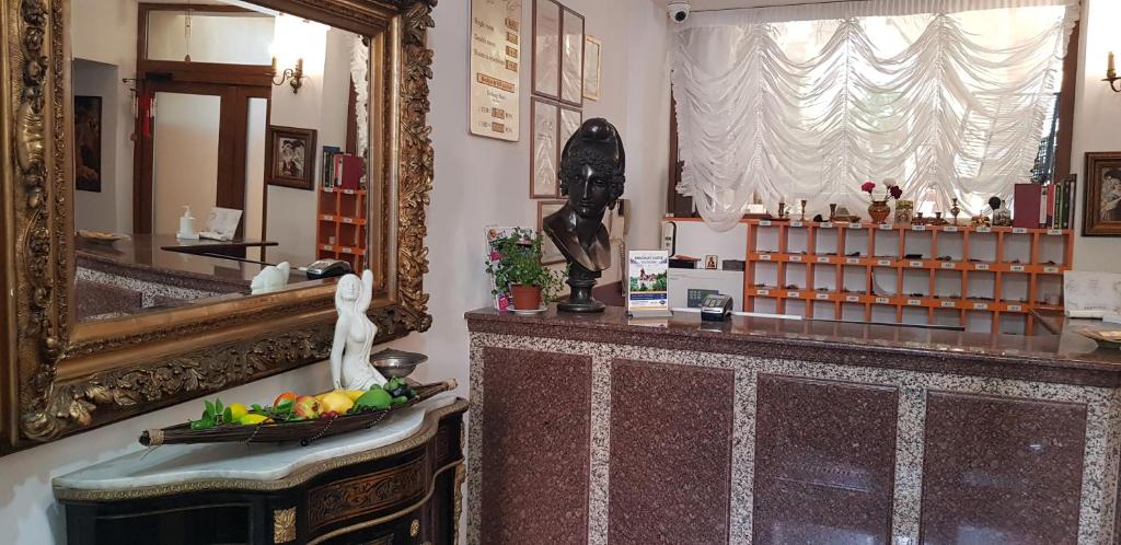 Hotel Michelangelo - Resim 17