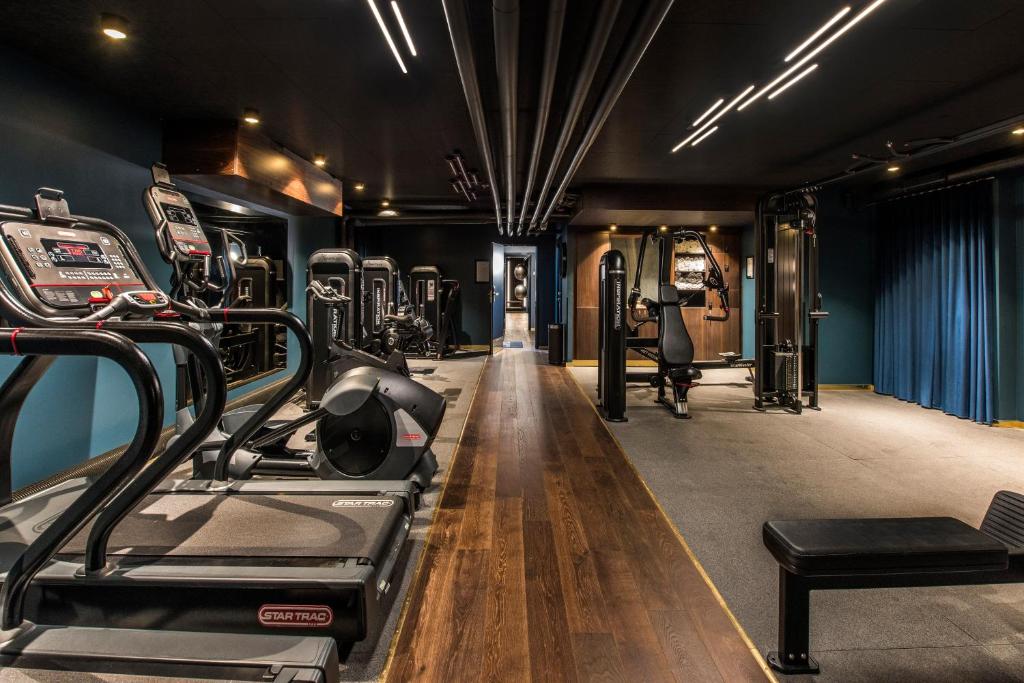 Fitness centrum a/nebo fitness zařízení v ubytování STAY Bryggen