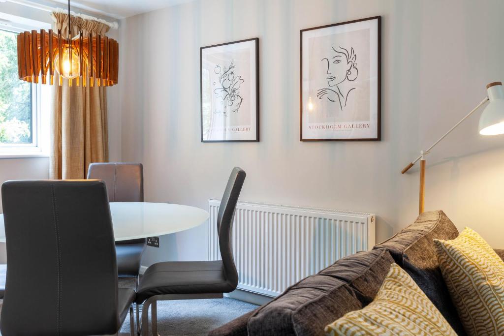 Luxury 2 Bedroom City Apartment in Bath's Artisan Quarter