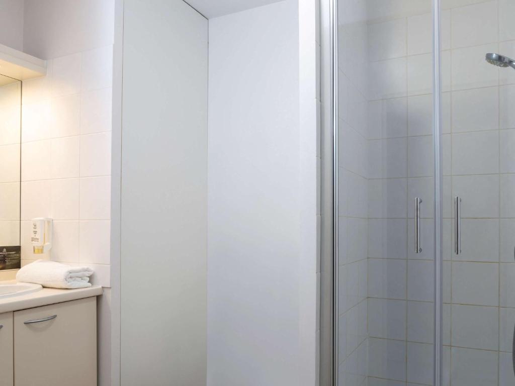 Koupelna v ubytování Aparthotel Adagio Access Avignon