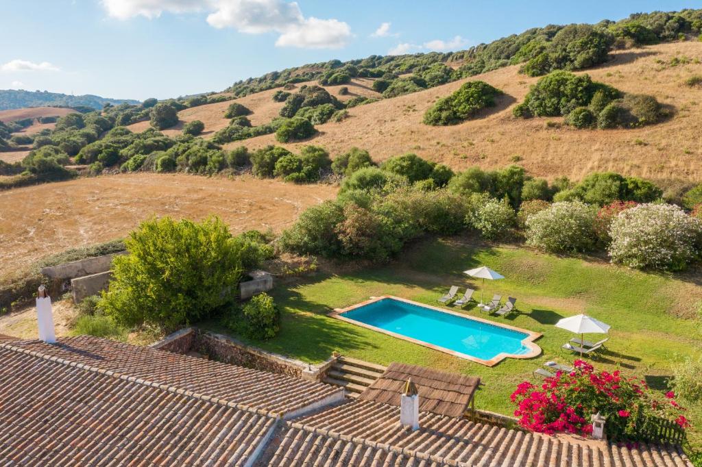 Bazén v ubytovaní Finca Estancia de Son Gras alebo v jeho blízkosti