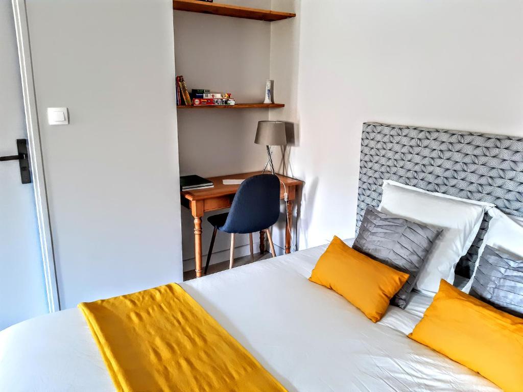 Postel nebo postele na pokoji v ubytování 10 Côté Cour
