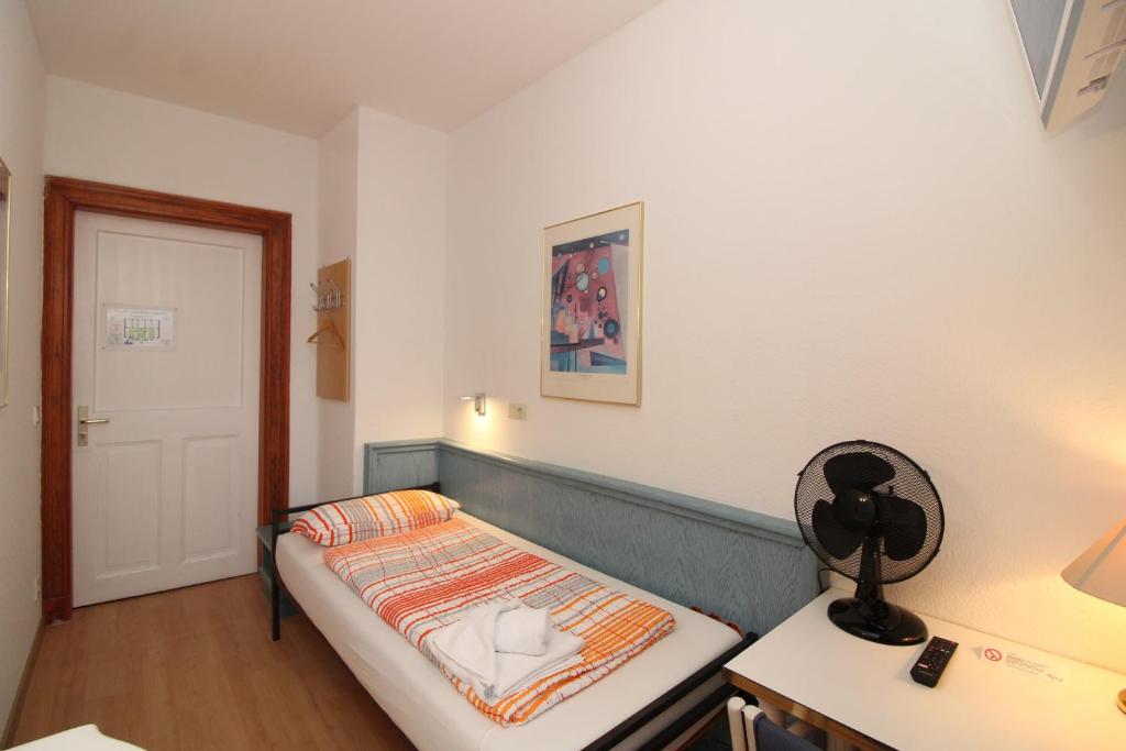 Space Hotel im Campus der JvP Schule - Resim 17