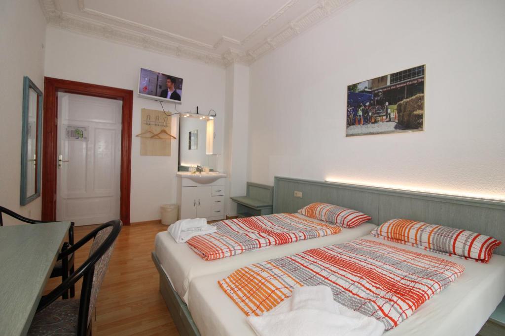 
Economy Double Room
