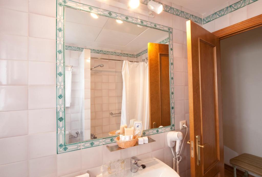 Hotel Alcántara - Resim 24