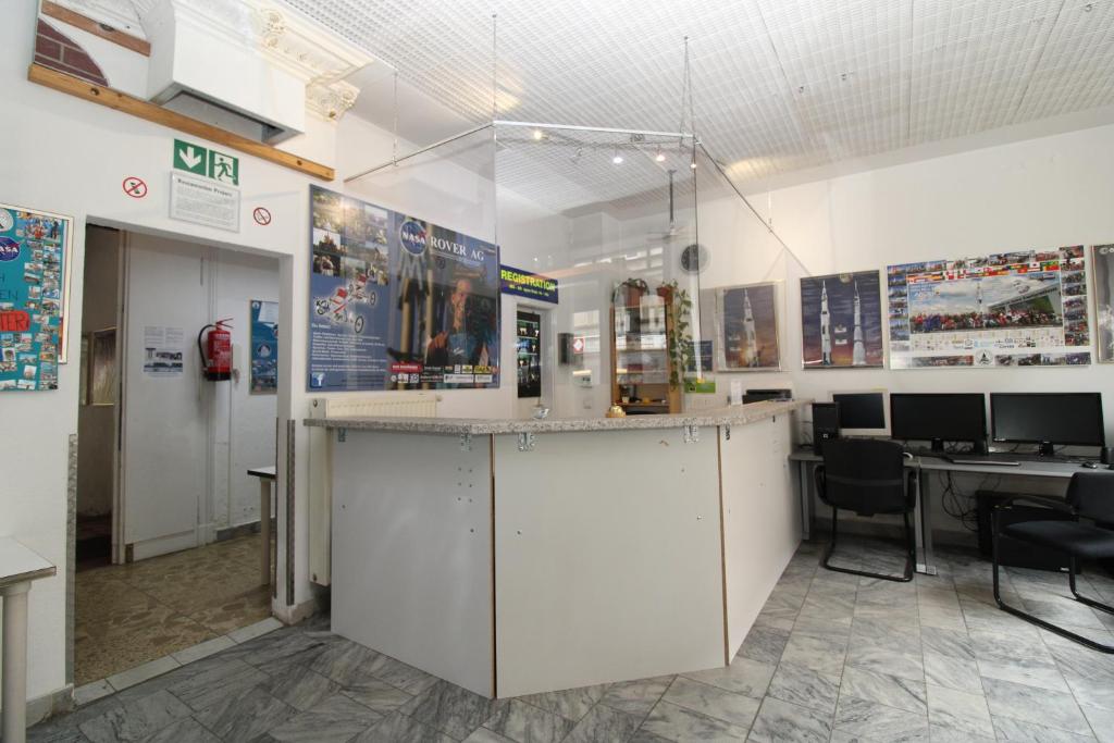 Space Hotel im Campus der JvP Schule - Resim 20