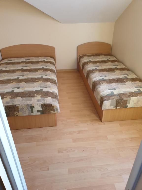 Ramunes sodyba - Quarto Triplo Básico Com Banheiro Compartilhado