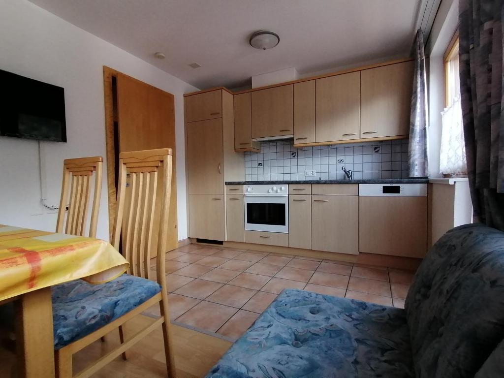 Kuchyň nebo kuchyňský kout v ubytování Haus Viola