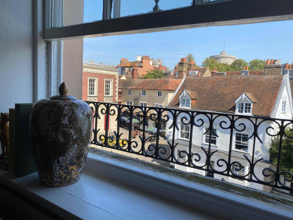 Letting Serviced Apartments - Guards View, Windsor