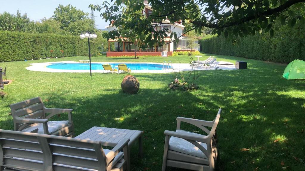 Villa Azra - Housity