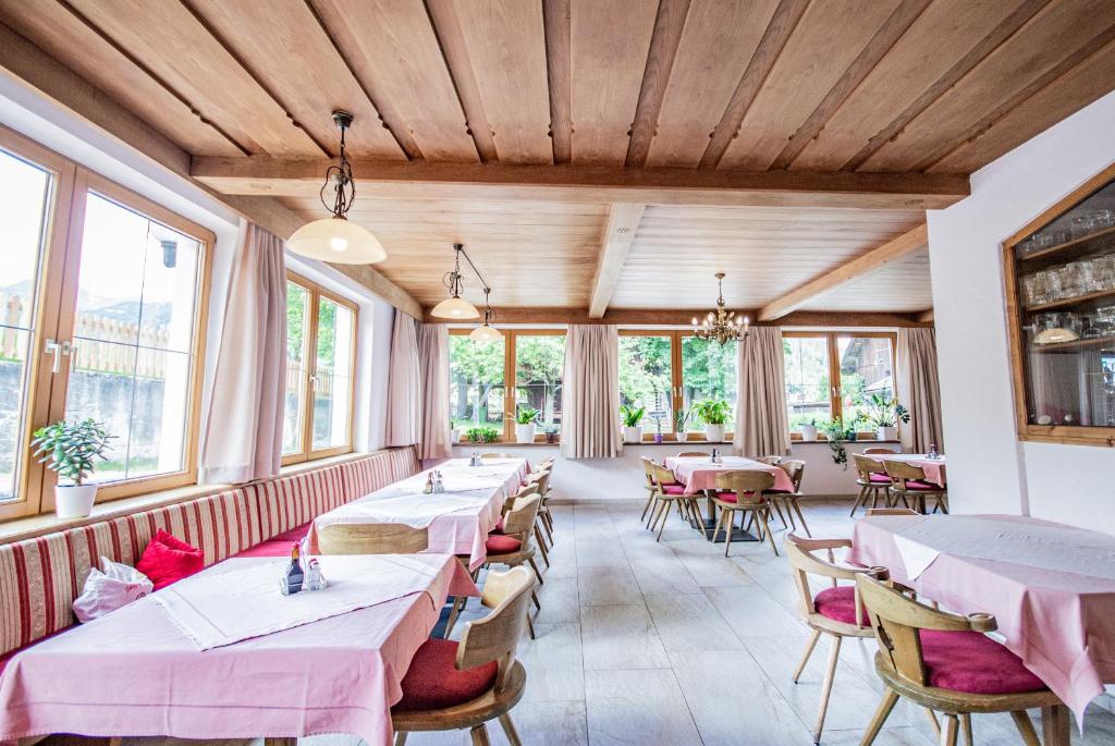 Restaurace v ubytování Gasthof Schützenwirt