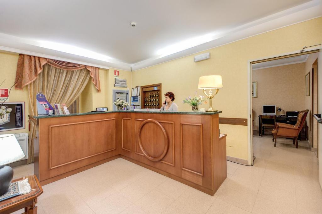 TV a/nebo společenská místnost v ubytování Hotel Milo