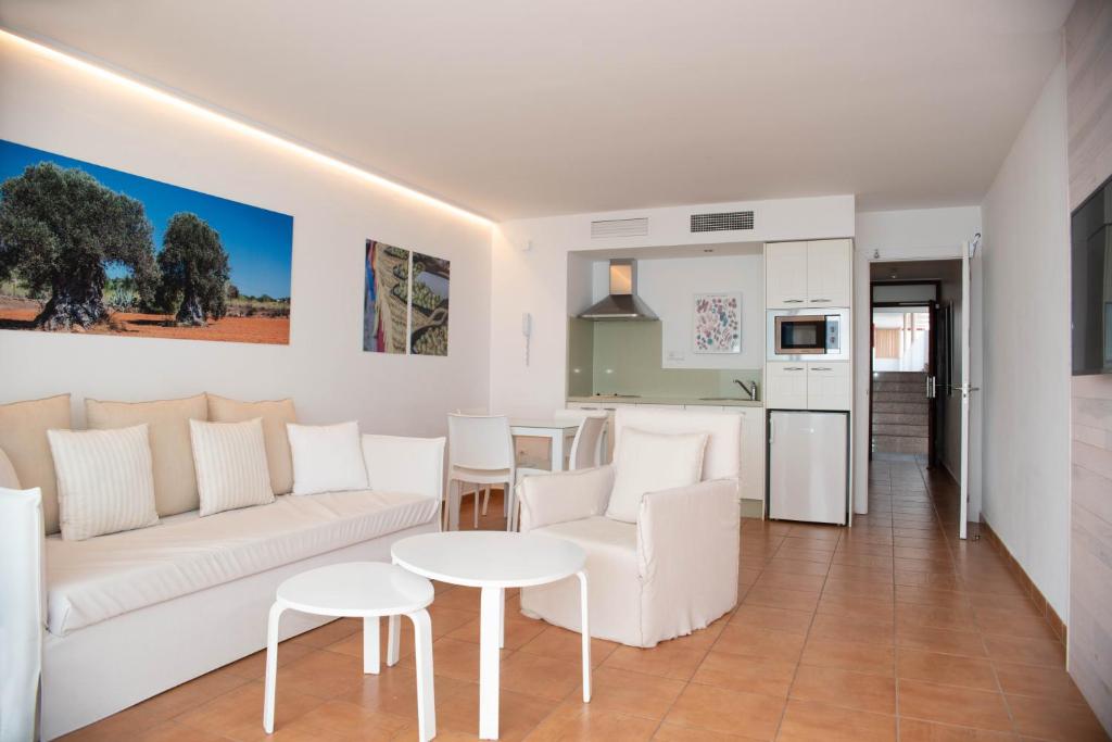 Apartamentos Llobet Ibiza, Ibiza – Precios actualizados 2023