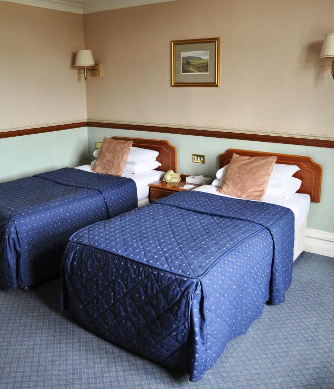 Cairn Hotel - Classic Twin Room