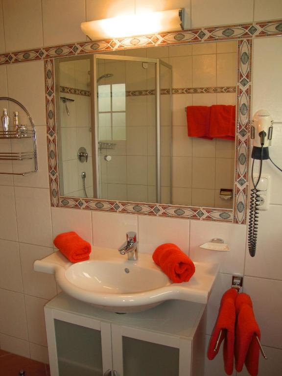 Kúpeľňa v ubytovaní Gästehaus Auer