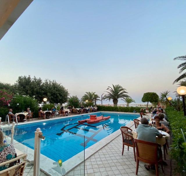The swimming pool at or close to Hotel Corallo