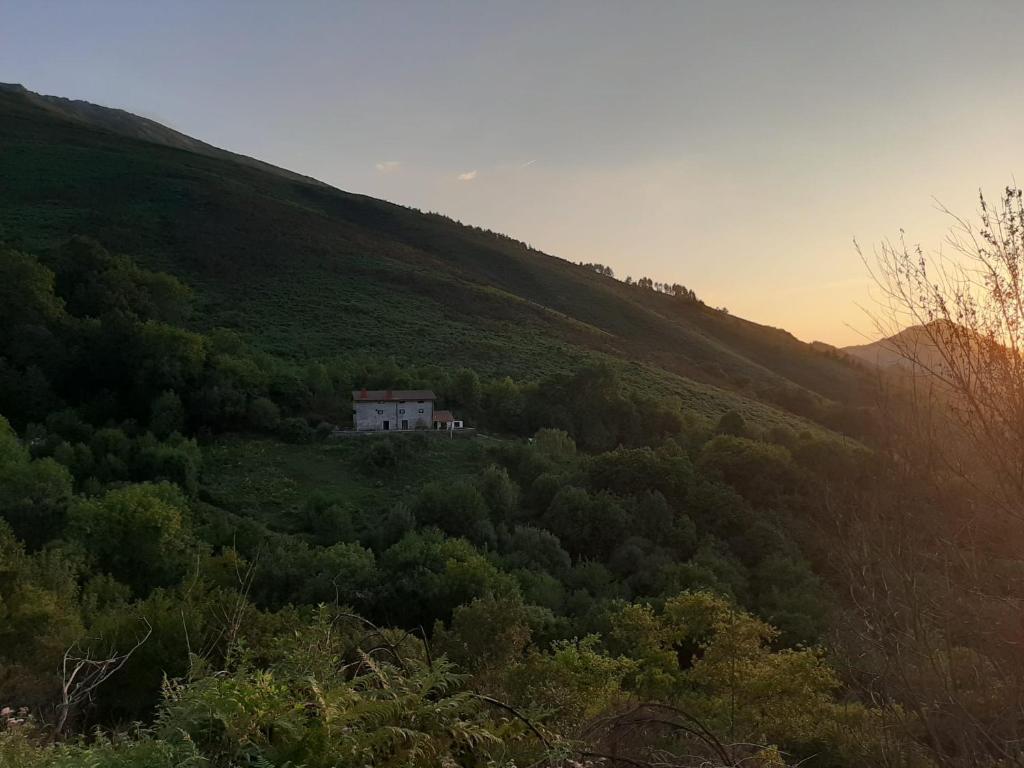 Paisaje cerca of this country house