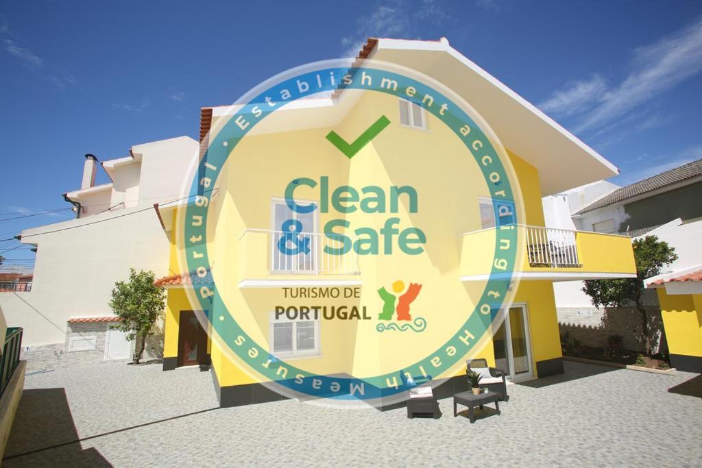 Sijil, anugerah, tanda atau dokumen lain yang dipamerkan di cascaischillhouse