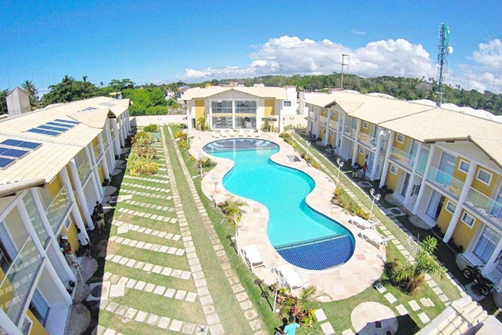  Apartamento no condomínio Mont Carmelo a 150 metros do mar