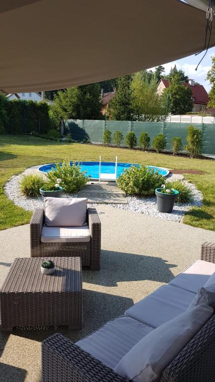 Bazén v ubytování Ela Apartment Vilová nebo v jeho okolí