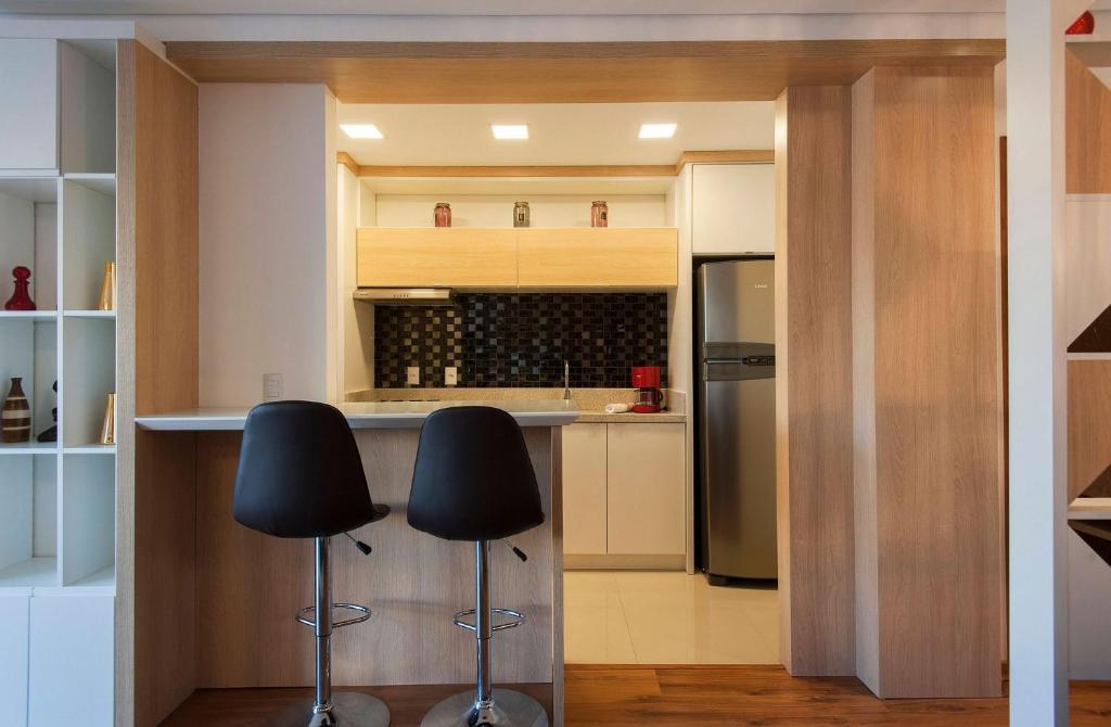  FLORES DA MONTANHA 304C - 2 DORMITÓRIOS + LAVABO NA BORGES!