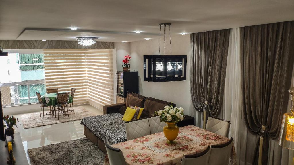  Apartamento Meia Praia Itapema