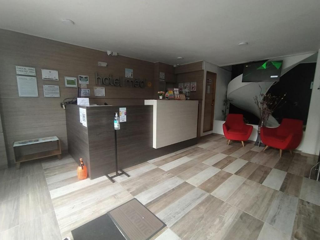 HOTEL MED 70
