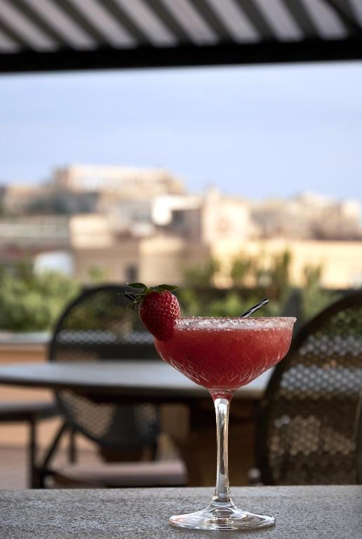 Evripidou Suites - Resim 18