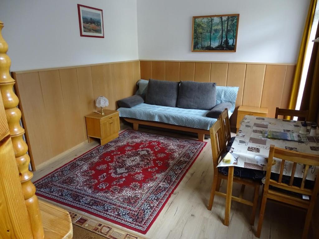 Posezení v ubytování Ferienhaus-Römerthurm