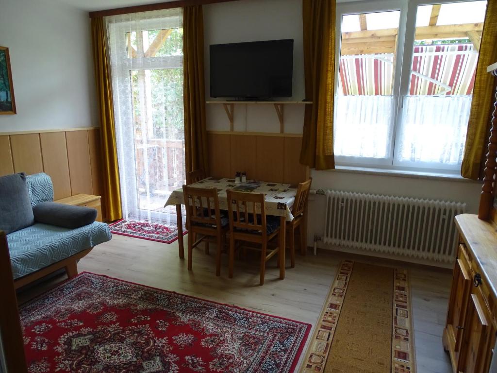 Posezení v ubytování Ferienhaus-Römerthurm